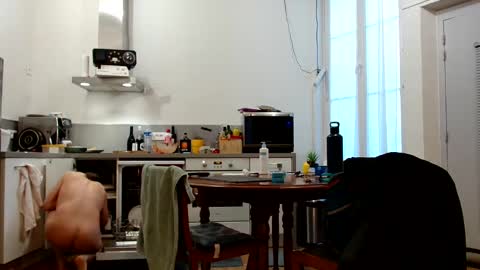 Snapshot of stephdusud30 chatting on February 6, 4:25 pm stephane online show from February 6, 4:25 pm