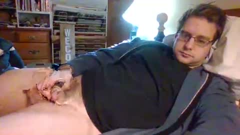 Ian23602 online show from December 18, 3:02 am