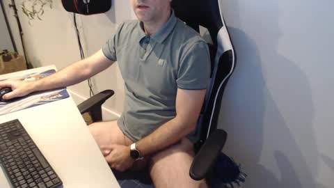 Snapshot of steve_oo8 chatting on December 3, 12:59 pm steve_oo8 online show from December 3, 12:59 pm