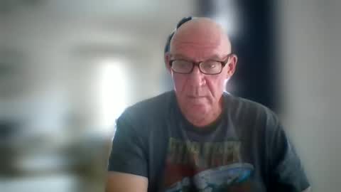 stevejons47 online show from April 27, 8:14 pm