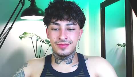 Daniel Steven Navarro online show from April 11, 10:13 pm