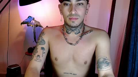 Daniel Steven Navarro online show from April 6, 12:51 am