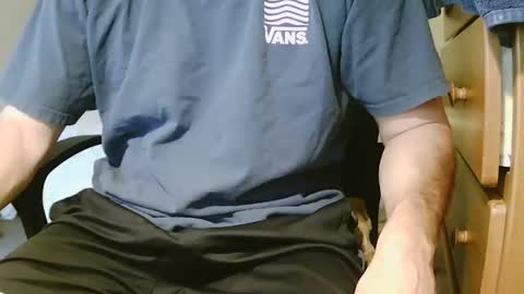 Chillguy online show from June 8, 3:07 am