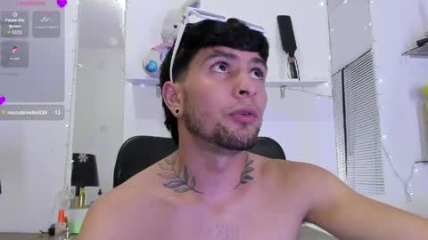 Manuel online show from May 21, 10:36 pm