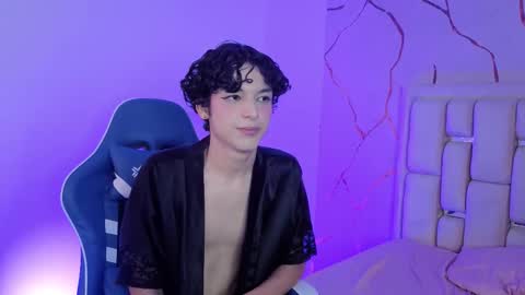 Sthepano  online show from March 19, 5:54 am