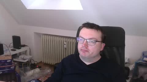 Oliver online show from April 9, 6:41 am