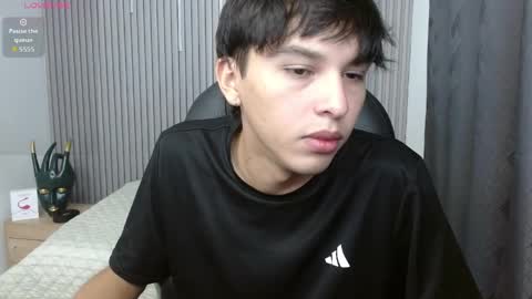 Stiwen online show from April 5, 1:40 pm