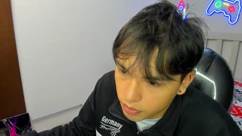 Stiwen online show from October 28, 2:41 pm