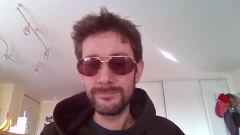 Julien9477 online show from November 13, 9:47 am