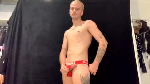 Snapshot of stonv chatting on March 7, 12:58 am stonv online show from March 7, 12:58 am