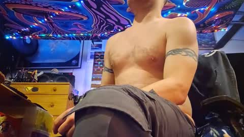 Str8 online show from February 13, 3:46 am