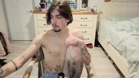 str8whiteboy21 online show from February 7, 2:45 pm