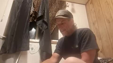 Snapshot of straighttoy chatting on September 25, 2:32 am straighttoy online show from September 25, 2:32 am