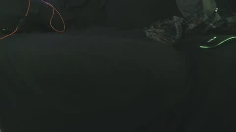 straitpipermann22 online show from November 2, 5:34 am