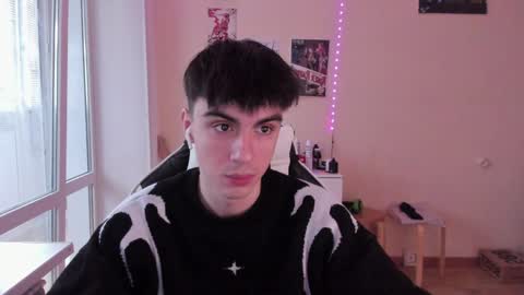 Snapshot of stralght_twinks chatting on January 16, 9:27 am Ray online show from January 16, 9:27 am