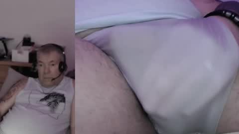 Stranger online show from October 18, 10:04 pm