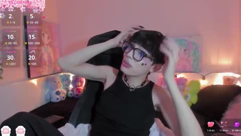 strawberry_kitty_ online show from February 14, 4:29 am