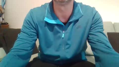 streaml1n3d online show from March 26, 12:20 pm