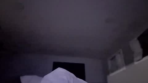 Cumallcumnow online show from April 12, 7:54 am