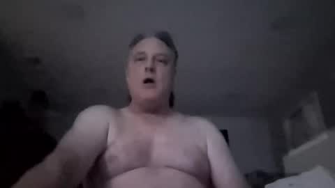 Cumallcumnow online show from April 11, 5:36 am