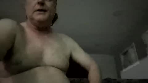 Cumallcumnow online show from April 4, 4:42 am