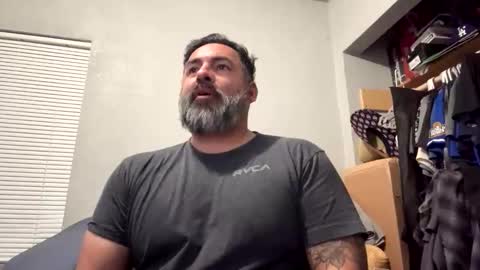 suavecito67 online show from March 18, 2:47 am