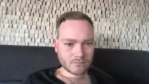 sub_austr online show from March 8, 3:54 pm