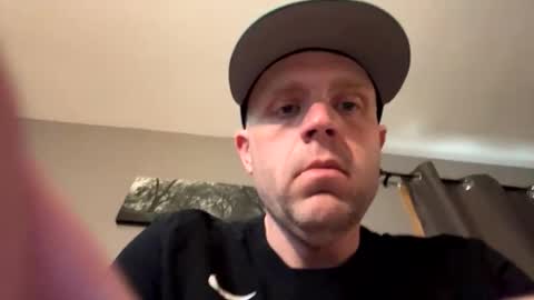 submissivebrett381 online show from April 19, 6:32 pm