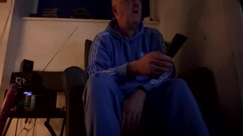 suckcockyh online show from December 21, 6:49 pm