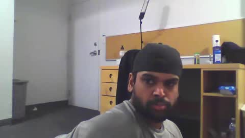 Snapshot of sundoog chatting on February 4, 11:49 pm Sundoog online show from February 4, 11:49 pm