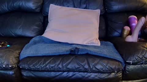 Thomas online show from February 1, 5:05 pm