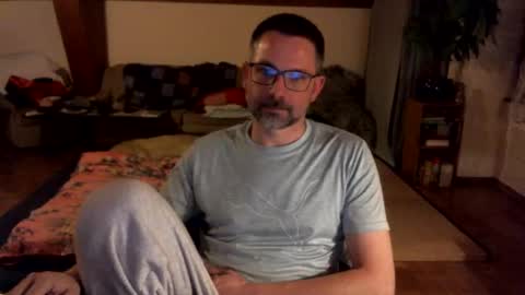 supersquirrel81 online show from March 10, 8:37 pm