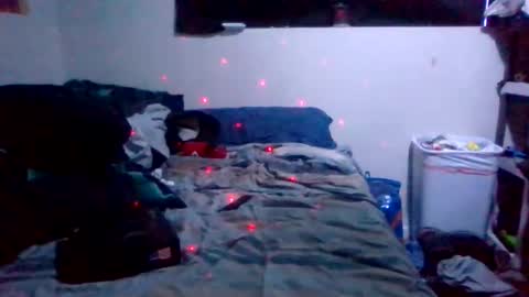 BumbleBeeTuna93 online show from November 25, 7:21 am