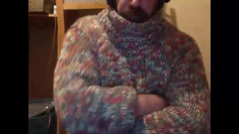Snapshot of sweaterboy666 chatting on February 14, 3:54 am sweaterboy666 online show from February 14, 3:54 am