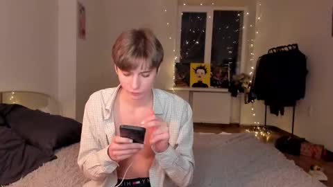 kira online show from February 19, 7:48 pm