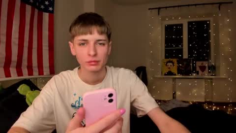 kira online show from December 25, 9:54 pm