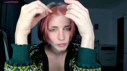 kira online show from March 26, 8:35 pm