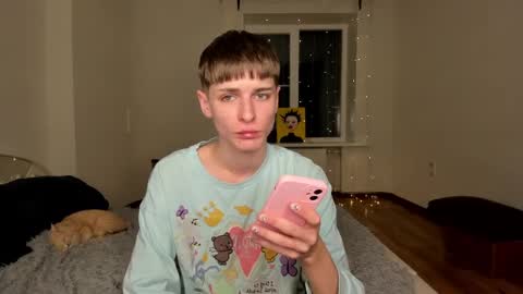 kira online show from December 22, 10:15 pm