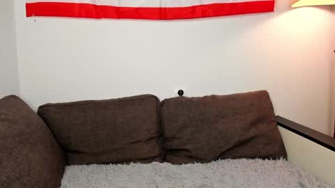 kira online show from December 10, 10:05 pm