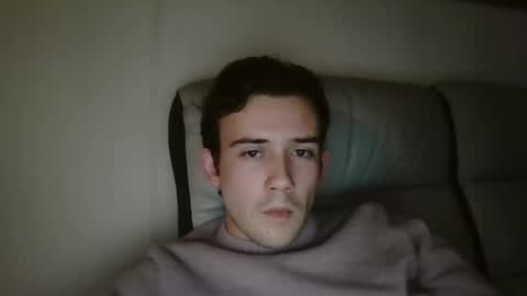 sweetguyss12 online show from April 26, 8:38 pm