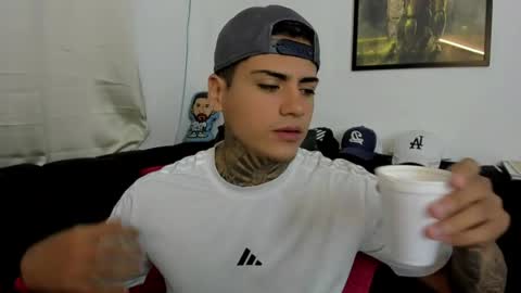 SWEETLATINBOY  online show from April 10, 11:17 am