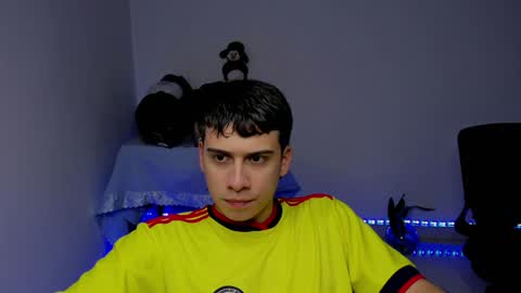 Lian online show from December 10, 4:02 am