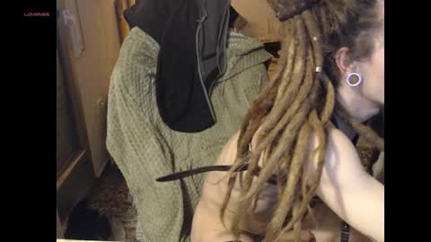 Snapshot of sweetlululove chatting on February 13, 11:15 pm akiles online show from February 13, 11:15 pm