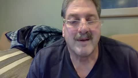 Snapshot of sweetsforu326 chatting on January 5, 8:10 pm sweetbrowneyes623 online show from January 5, 8:10 pm
