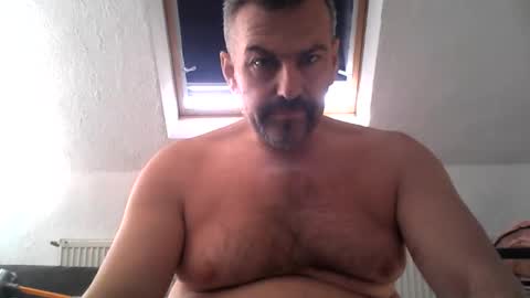 swinger_men_austria online show from March 18, 9:56 am