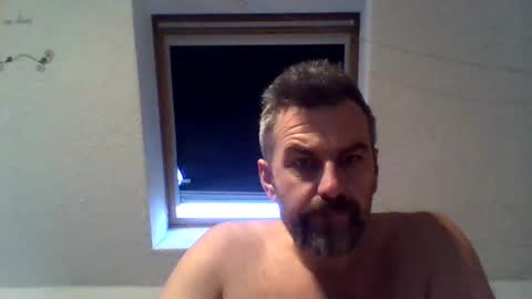 swinger_men_austria online show from January 17, 7:51 am