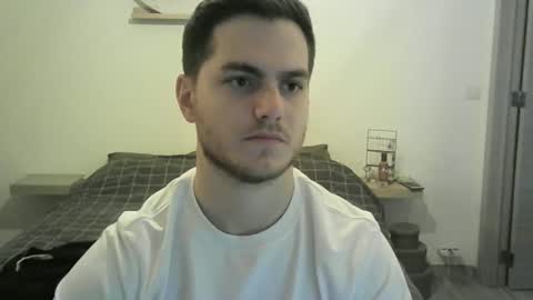 Snapshot of syl092 chatting on December 3, 6:17 pm syl092 online show from December 3, 6:17 pm