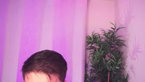 t0ny_wylie online show from February 17, 9:03 pm