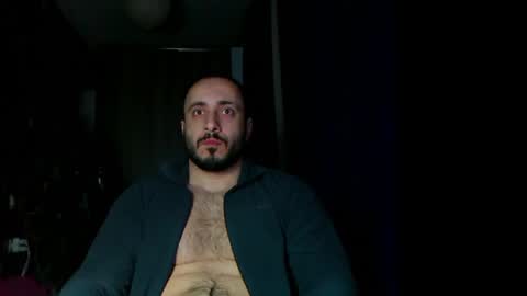 Huracane online show from February 25, 6:20 pm