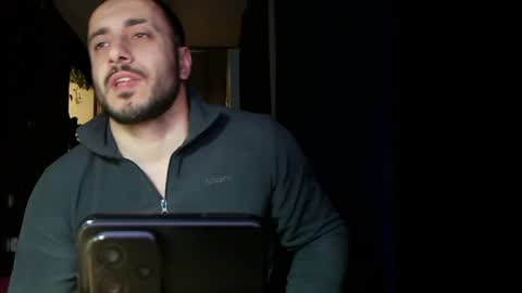 Huracane online show from February 2, 4:54 pm